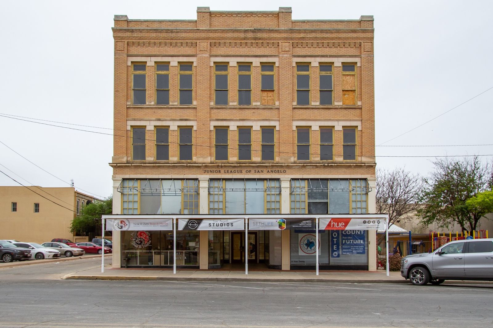 Workspace seating at San Angelo Studios